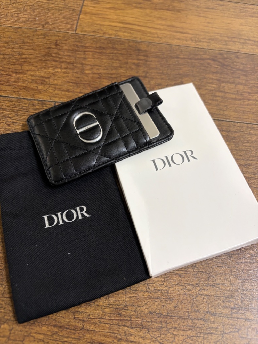 Dior - Picture 3 of 5